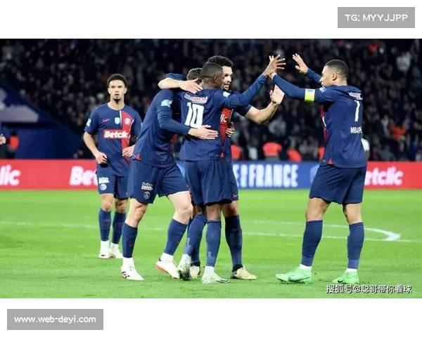 巴黎vs里昂半场：双方交替领先，2-2平局