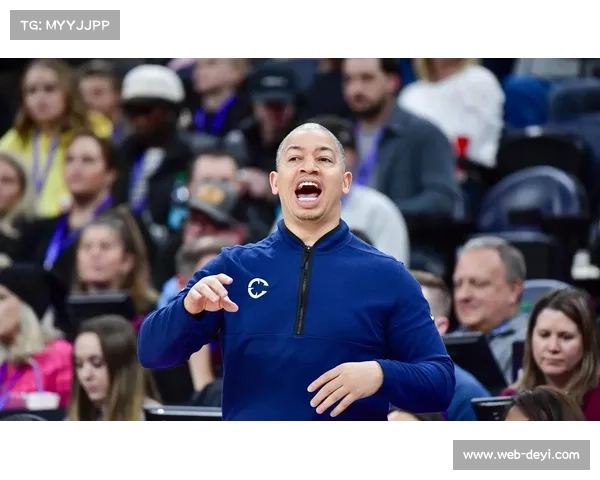 快船困境：战绩西部垫底且首轮选秀权归属雷霆